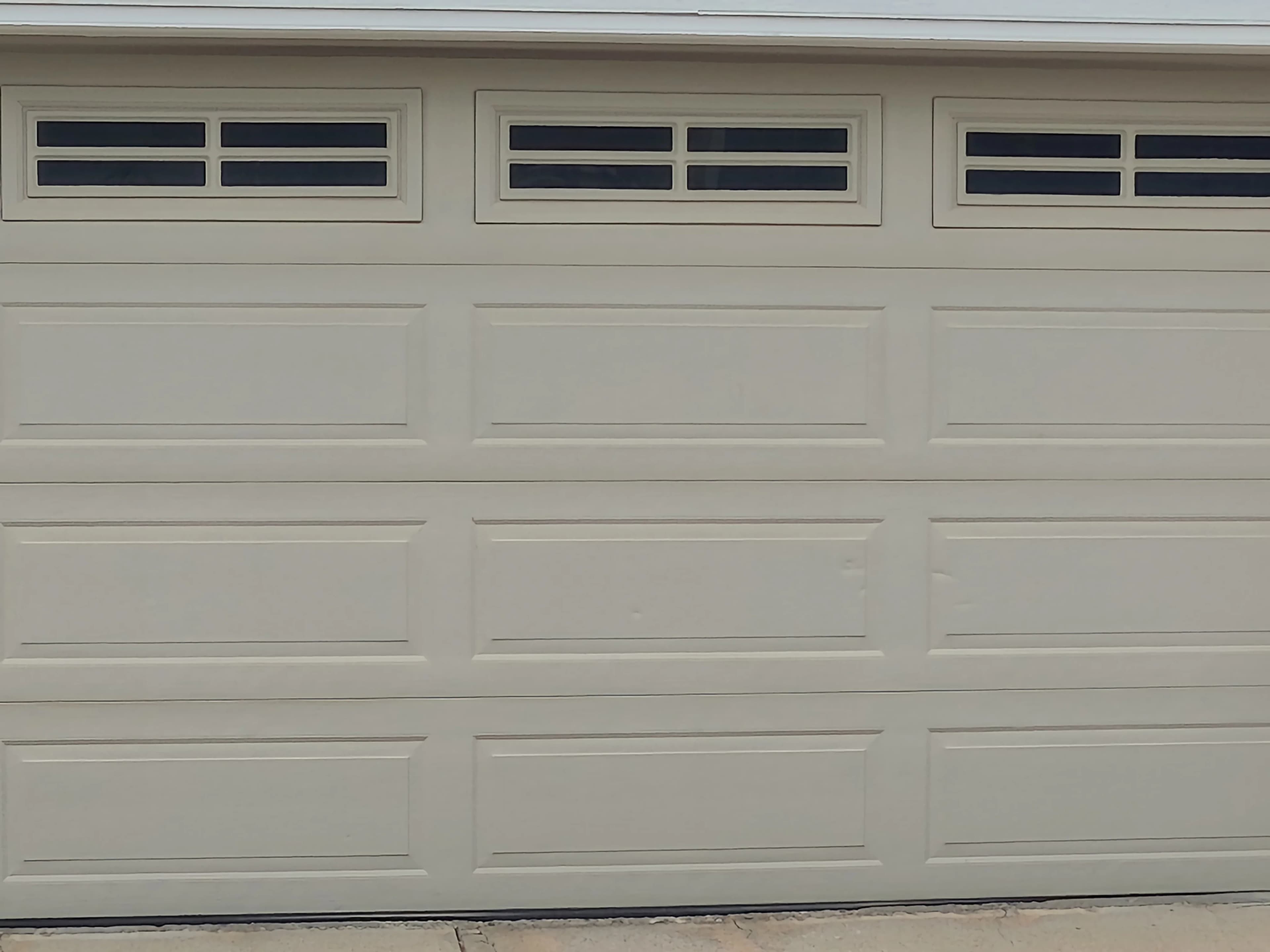 Discovery Ridge SW Garage Doors Replacement 5
