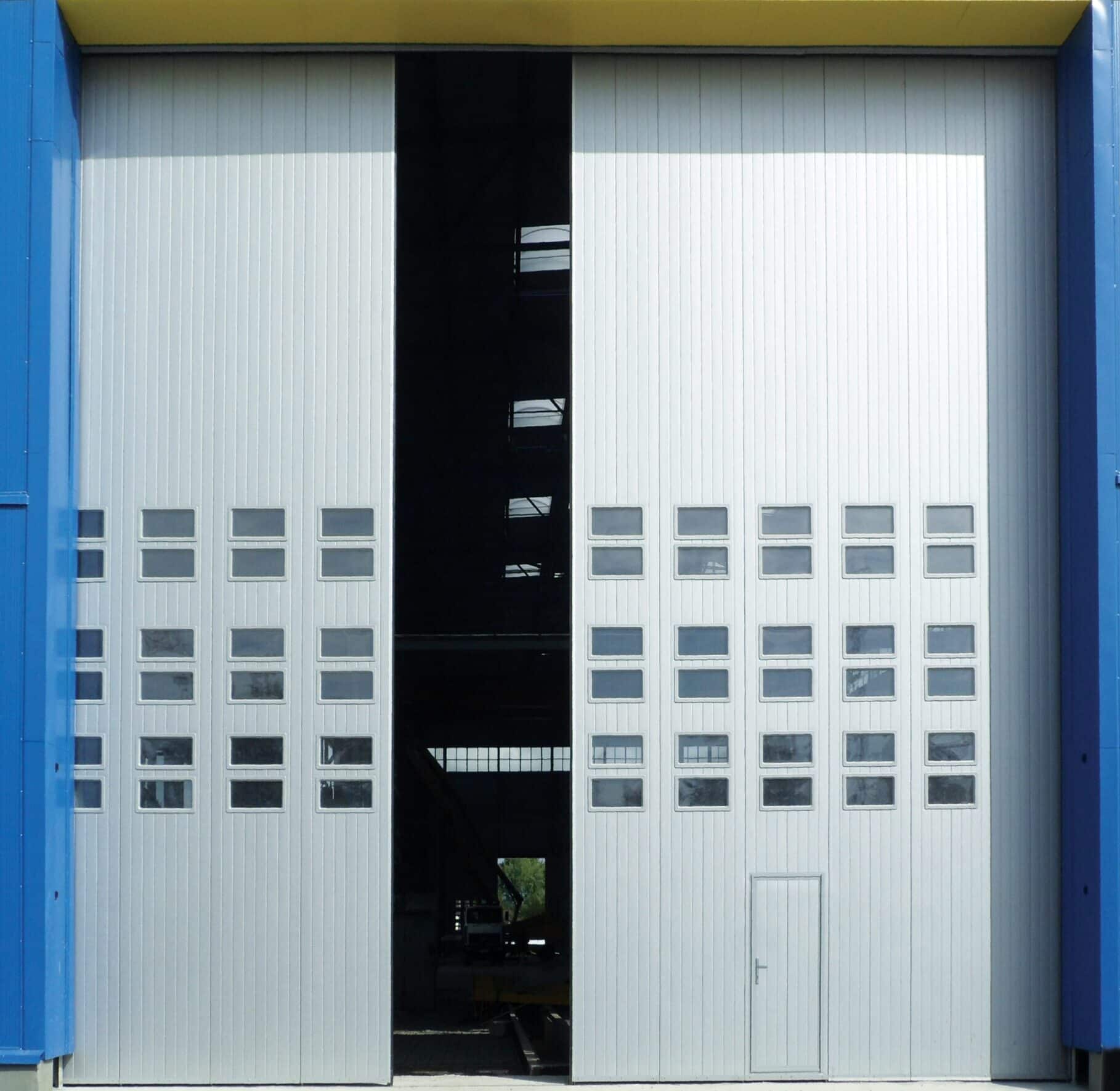 Industrial side-sliding garage door by Ryterna